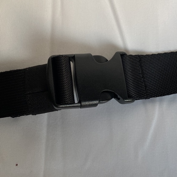 Pink Fanny pack - Picture 3 of 7